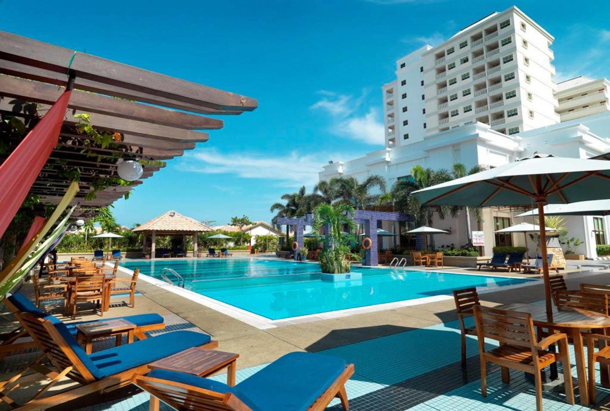 Hotel Lexis Port Dickson Exteriér fotografie